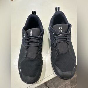 On Cloud women Sneakers ✨👟